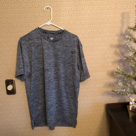 Reebok Other - NWOT Mens Reebok fitness shirt, Medium